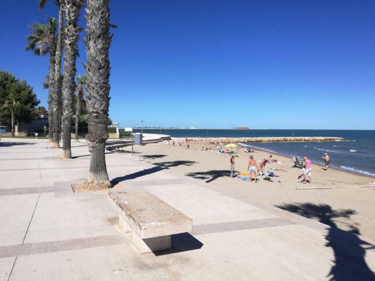 Atico Primer Linea De Mar Con Piscina En Ebrehogar Sant Carles De La Rapita Exterior photo